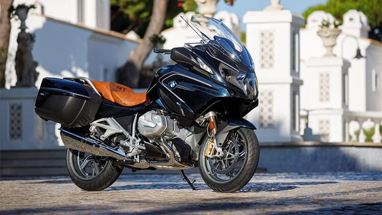 Moto BMW R1250 RT Moto BMW R1250 RT stopped