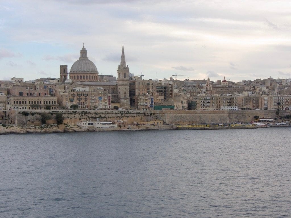 La cupola della Cattedrale di San Paolo che domina Valletta