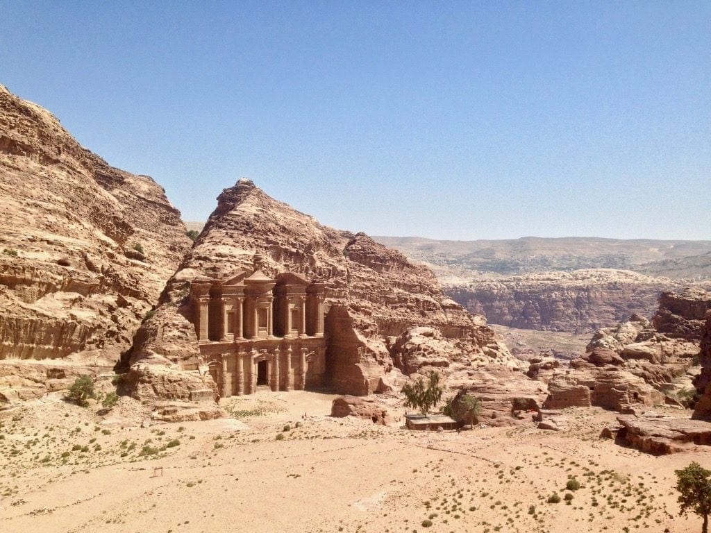 Il Monastero di Petra visto dall'alto