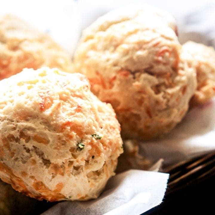 Cheddar Bay Biscuits (Red Lobster Copycat)