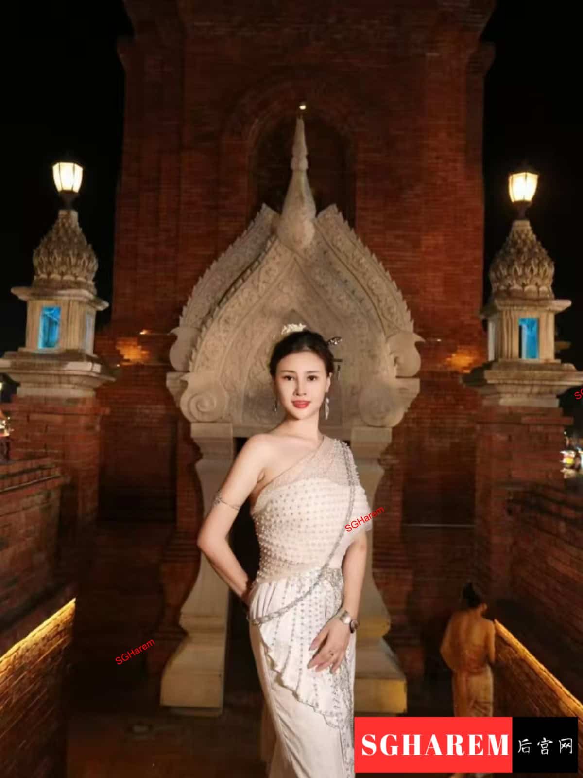 MengMeng-梦梦 【2964】 Head Image