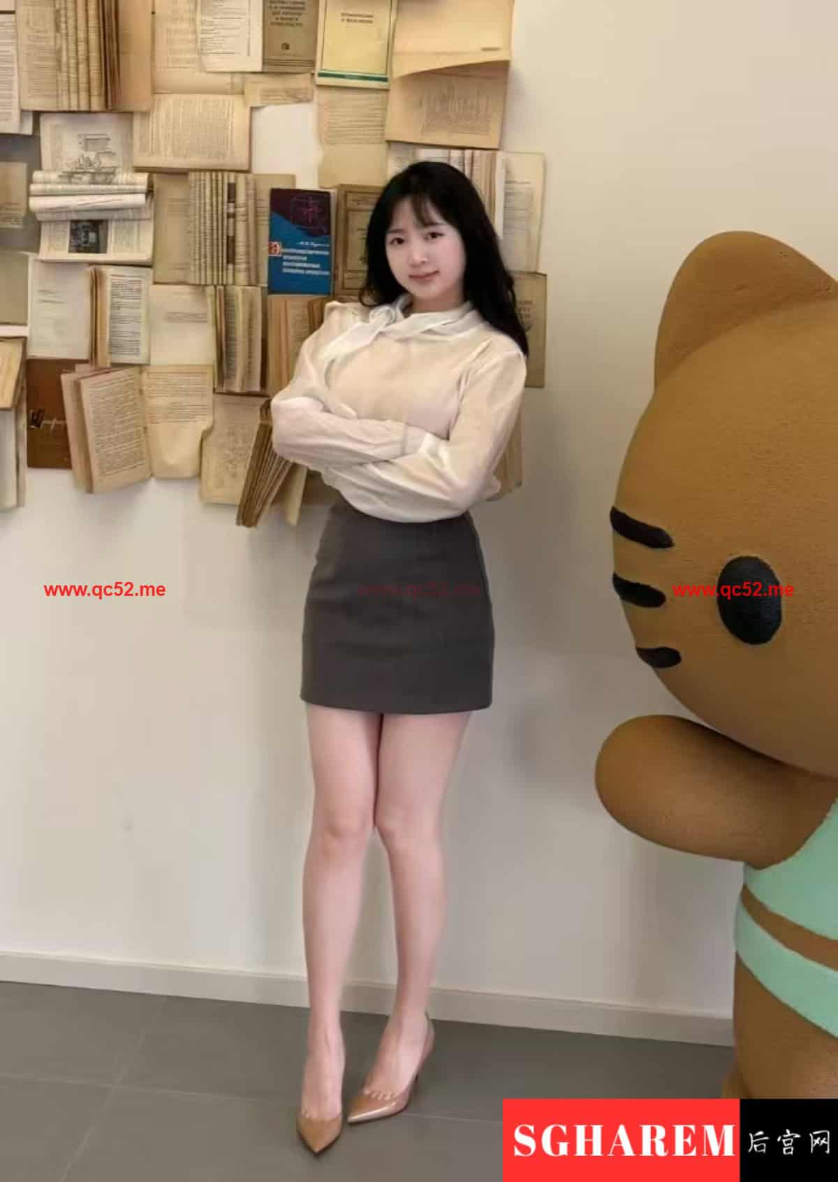 WeiWei-唯唯 【3421】 Big Image