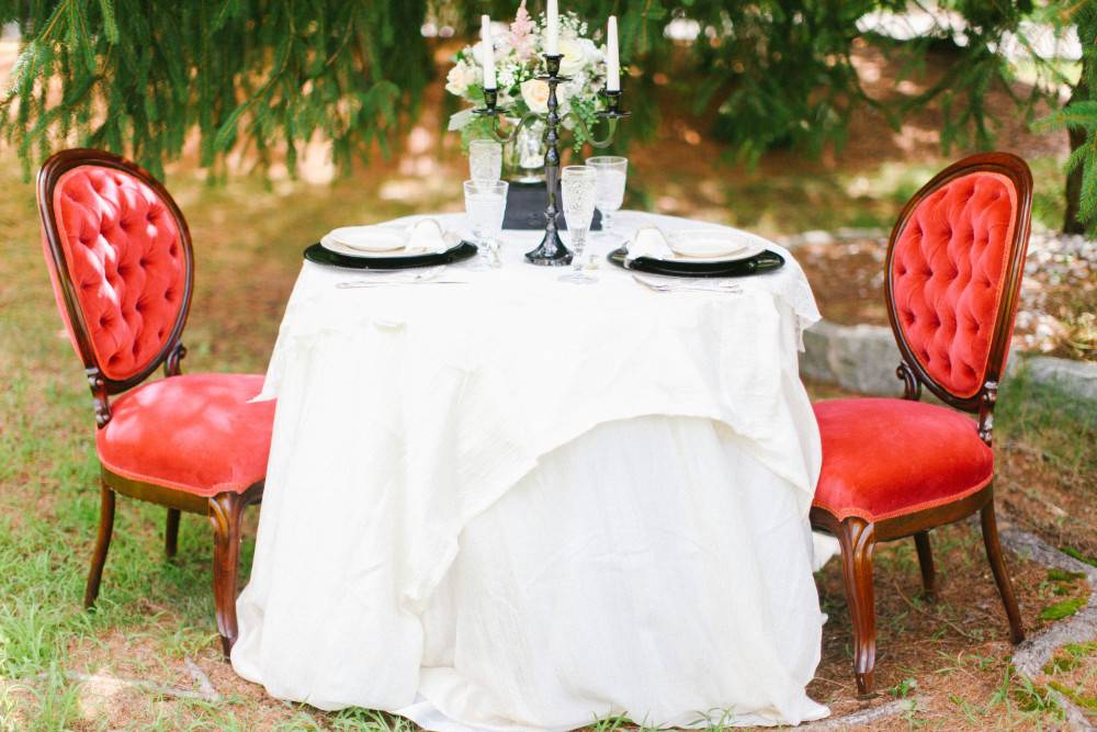 Vintage Estate Wedding I New Jersey Wedding Planner I Jersey Shore Wedding Planning I Wilson Hall I Wedding Table