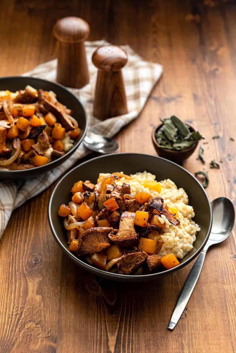 Comforting, satiating, and filled with Fall flavors, this Instant Pot Chanterelle Squash Risotto really hits the spot! With using a multi-cooker for this recipe, you bypass the high-maintenance process of making risotto. #vegan #nutfree #glutenfree #soyfreeoption #veganrecipes