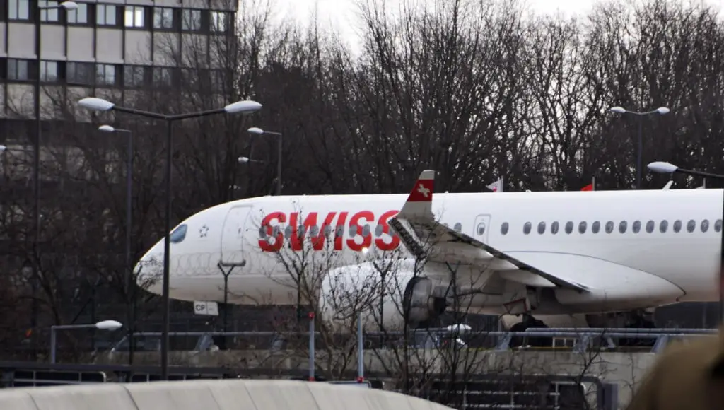 Eine Maschine der Swiss-Airline am Boden. Erst nach dem Start sind Flugzeuge bei Radarbox digital sichtbar.