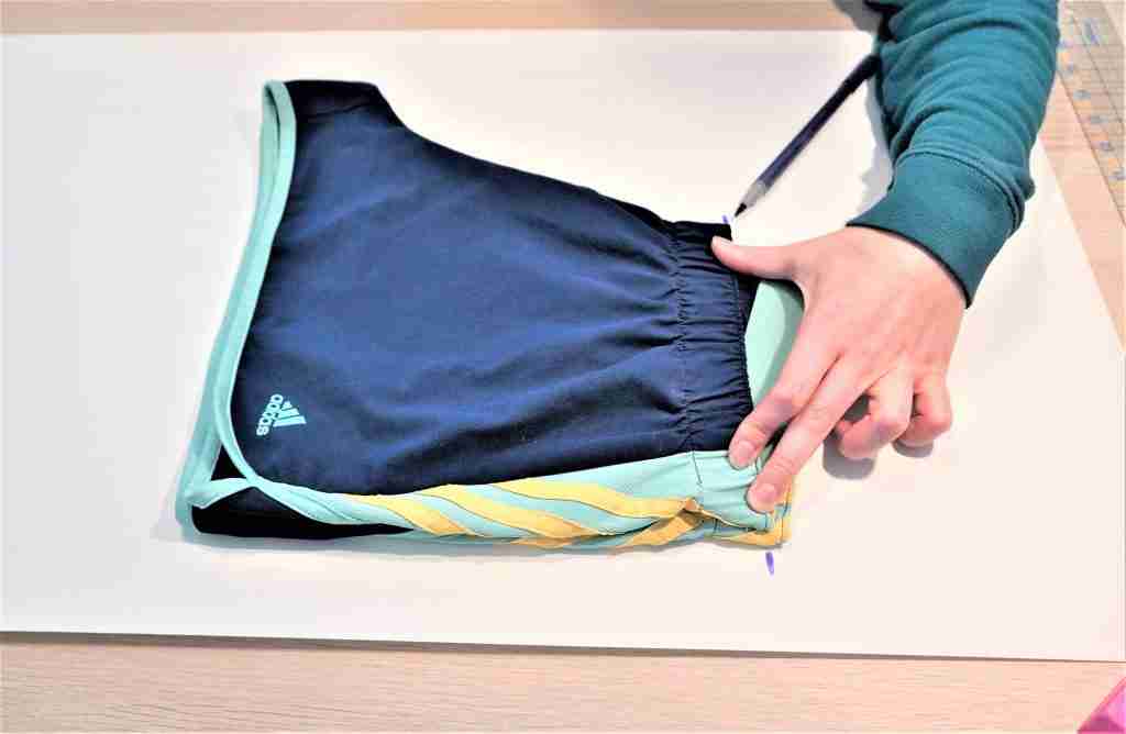 Mark the top of the front waistline