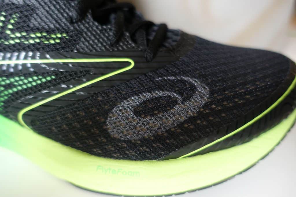 ASICS Noosa FF im Test: Schnell laufen wie Superstar Jan ... ASICS Noosa FF im Test: Schnell laufen wie Superstar Jan ...