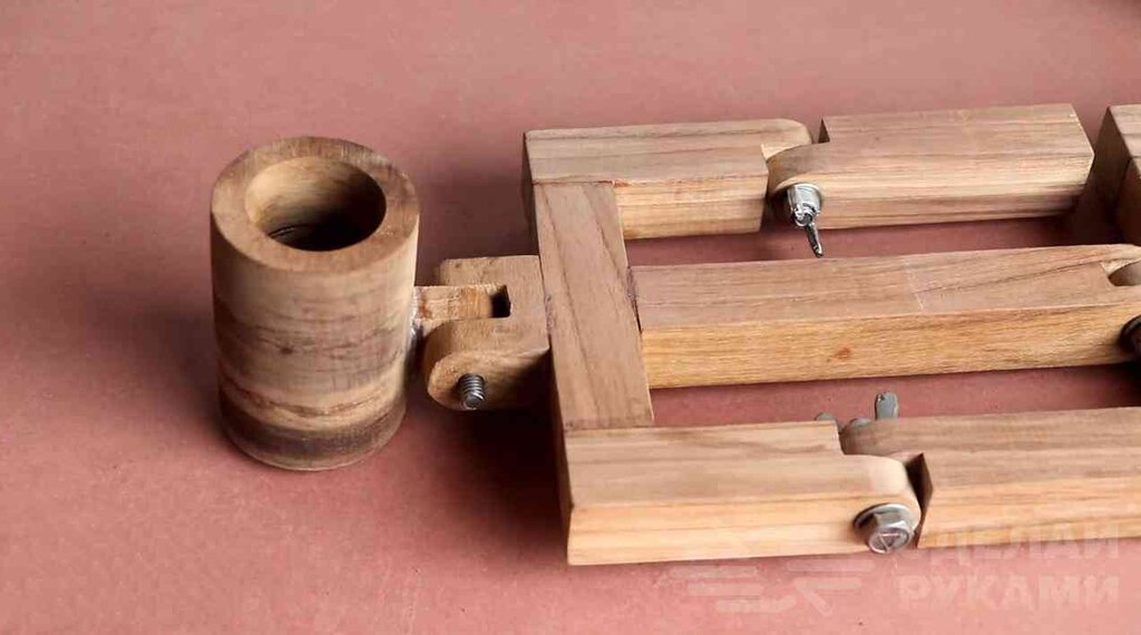 Деревянная настольная лампа-трансформер своими руками