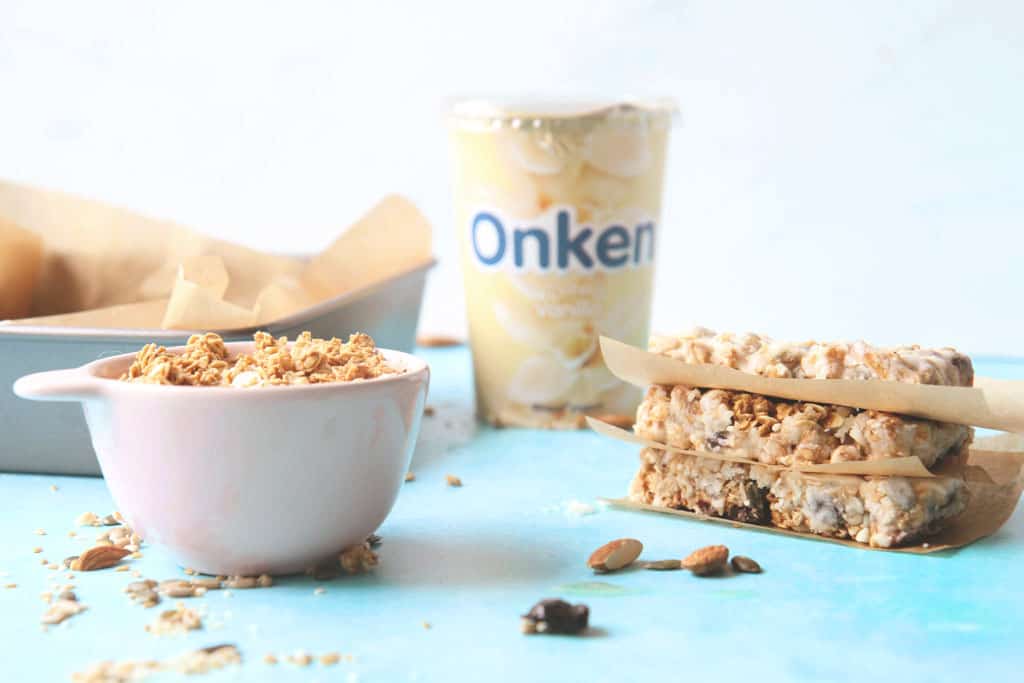 Vanilla Yoghurt Coated Granola Bar Recipe