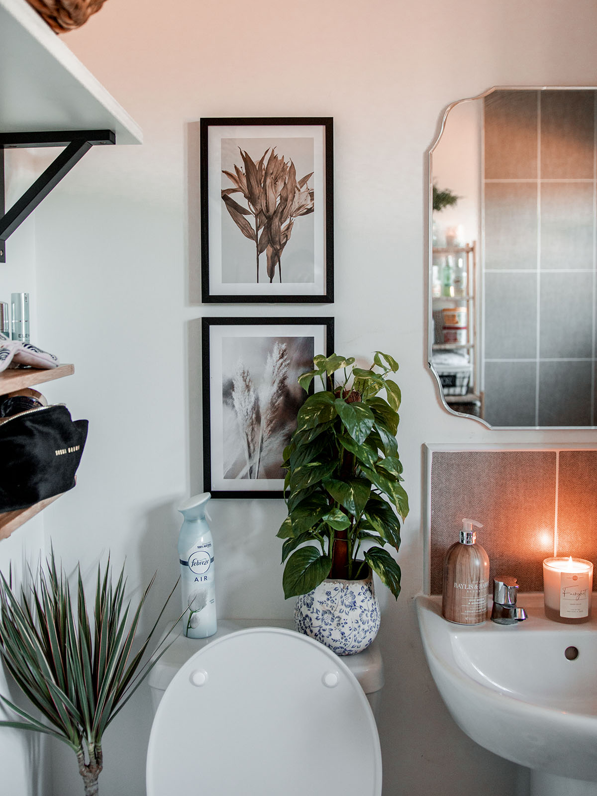 Ideas For Small Bathrooms Makeover : Small Bathroom Design On A Budget Homemade Ginger / Both routes can work, but keep in mind that everything in your bathroom will have a big impact on the overall look.