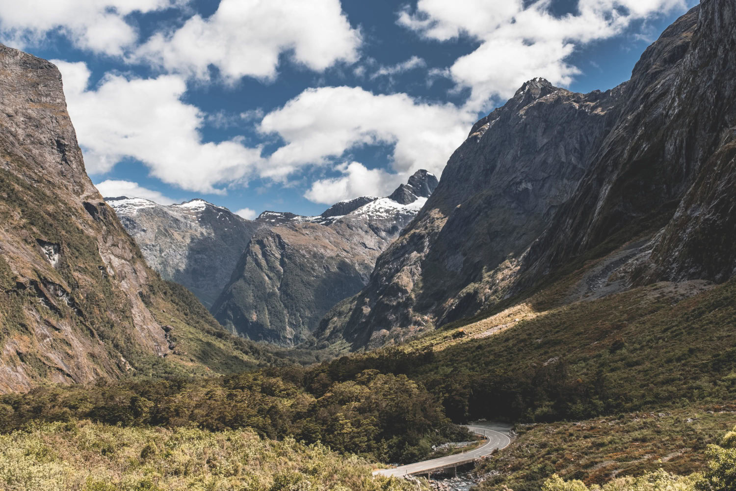 Straße Richtung Milford Sound