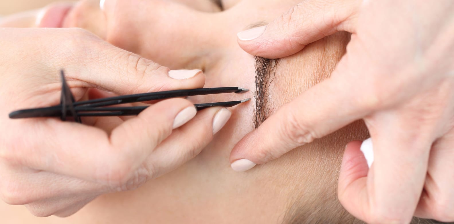 43729544 – beautiful fashion luxury makeup. long eyelashes, perfect skin