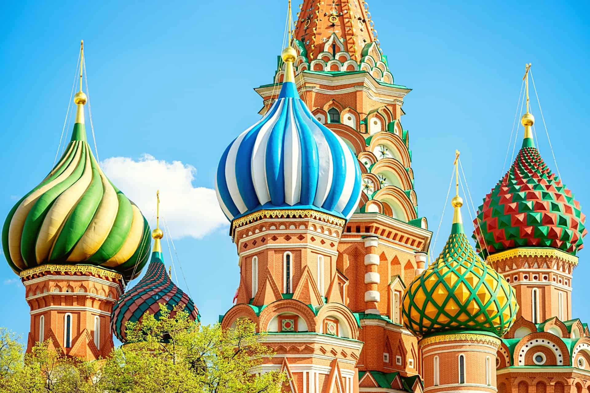 domes-saint-basils-cathedral-moscow-russia-ALFS-400Languages