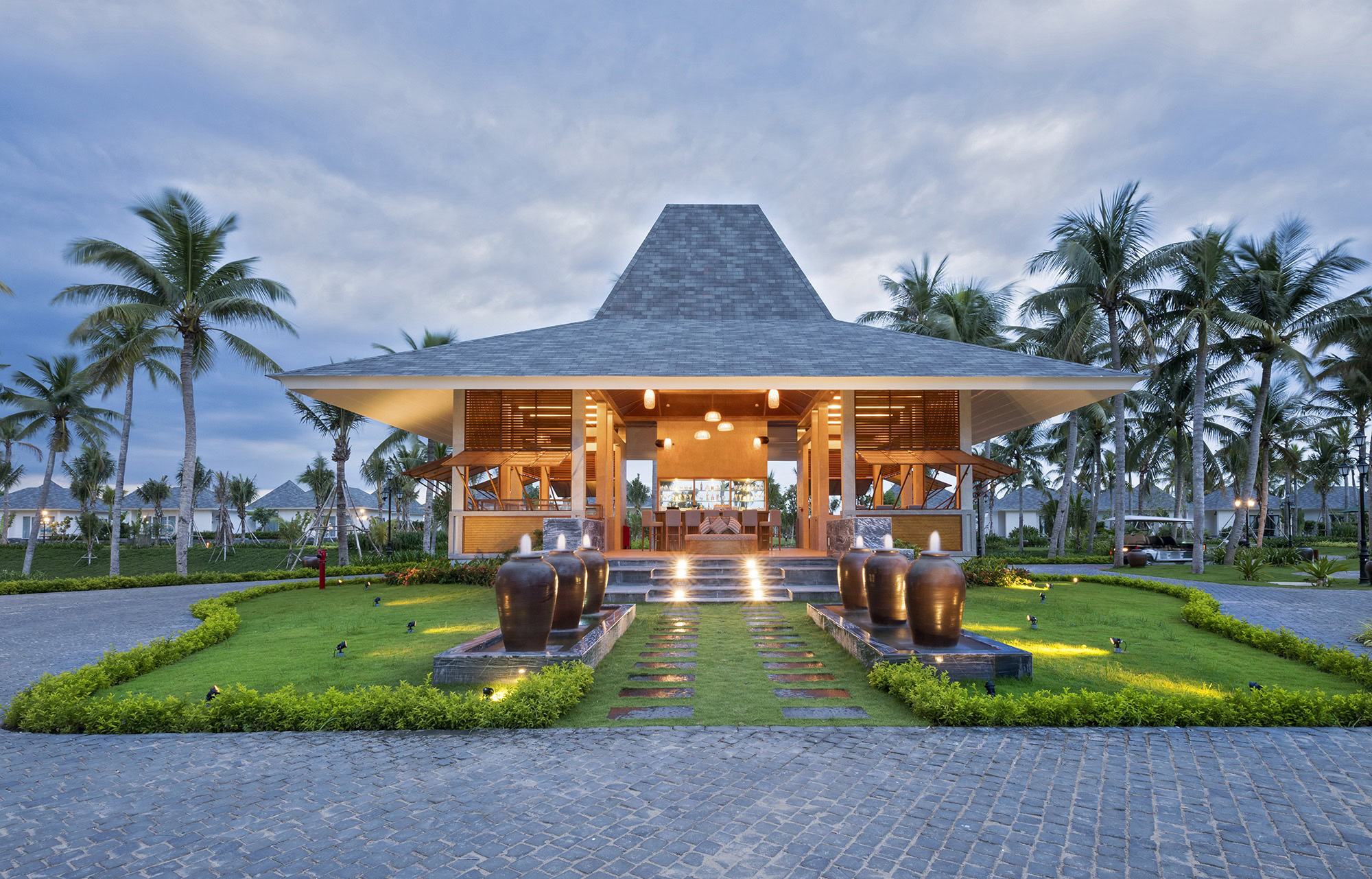 Infinity Bar - Cocoland River Beach Resort And Spa
