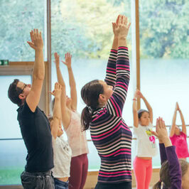 L'activité Yoga par Apprends et Rêve, activités pour enfants et ados à Paris L'activité Yoga par Apprends et Rêve, activités pour enfants et ados à Paris