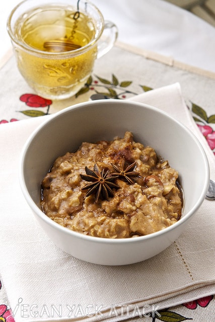 For a healthy, comforting breakfast that comes together in minutes, make this Almond Chai Oatmeal!
