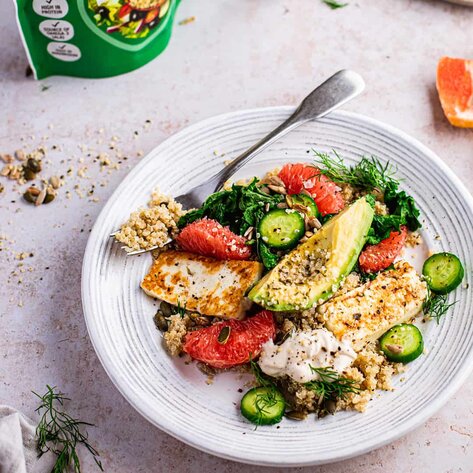 Quinoa Grapefruit Halloumi Salad by @peachypalate