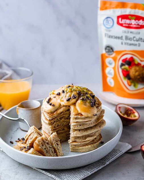 Banana Spelt Flour Flax Pancakes by @peachypalate