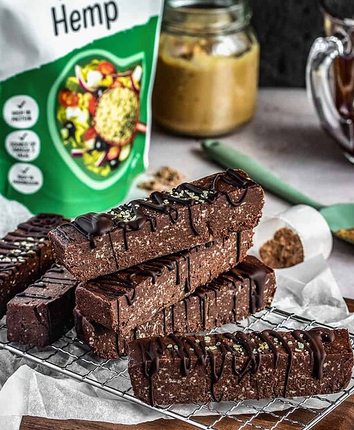 Chocolate Protein Bars Recipe by @peachypalate