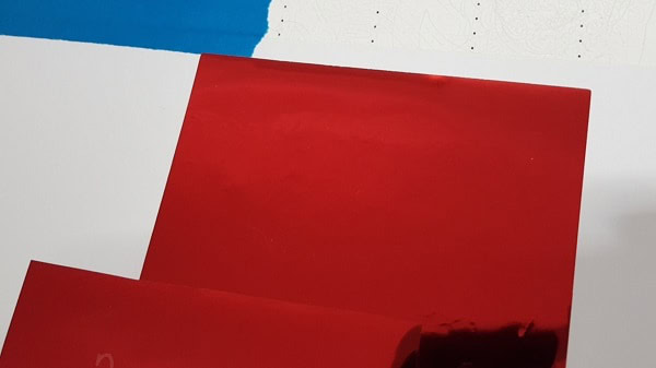 Foil placed on the Scan N Cut mat ready to go into the Scan N Cut cutting machine