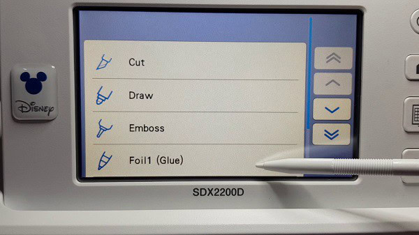 Brother Scan N Cut screen showing the Foil1 (glue) selection to select as the first step in foiling.