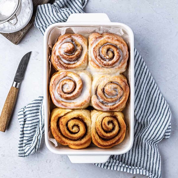 No Yeast Cinnamon Buns by @peachypalate