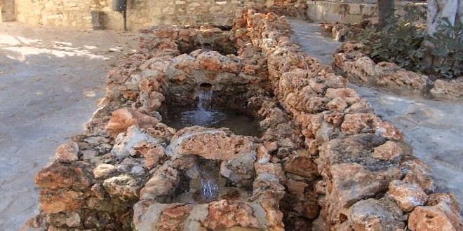 Fuente de Cañamero