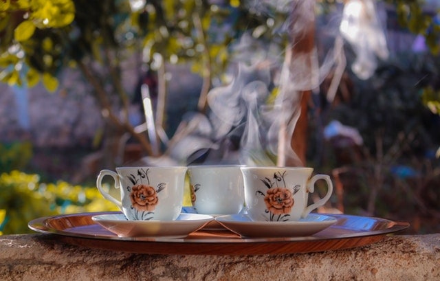 teacups-and-saucers teacups-and-saucers