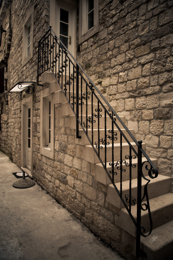 Treppenaufgang in der Altstadt von Trogir