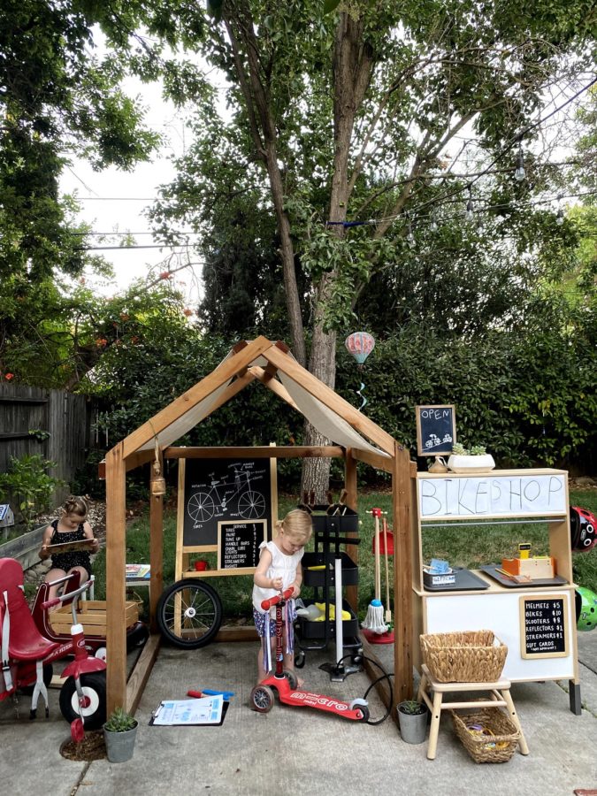 Dramatic Play Bike Shop Winterkids