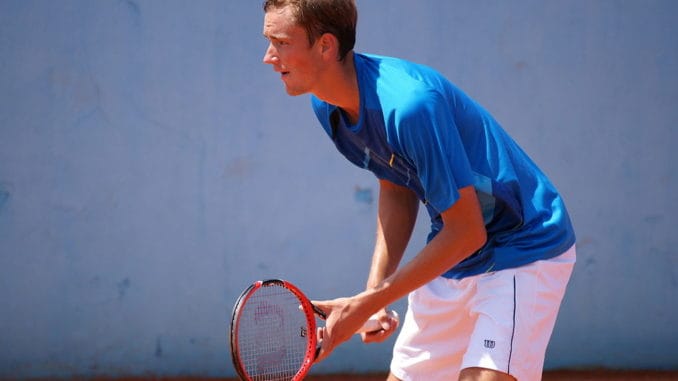Daniil Medvedev v Jan-Lennard Struff Live Streaming & Predictions
