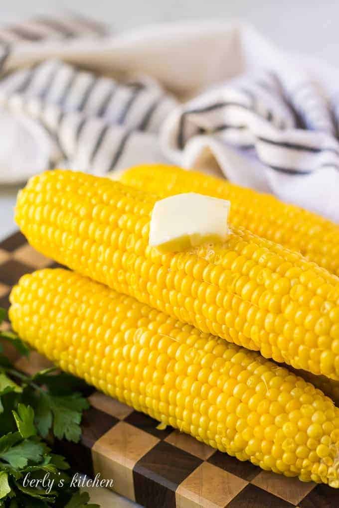 Another picture of the finished corn on the cob served with butter.
