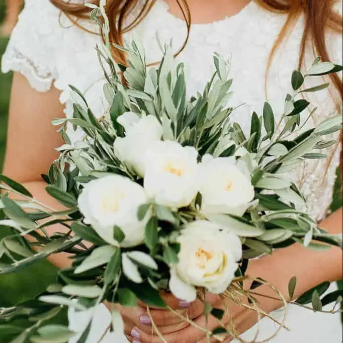 Gorgeous green and white bouquet