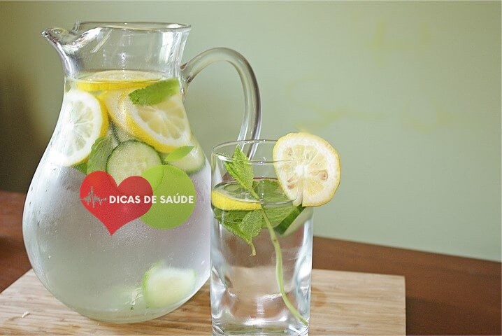 Água de Limão Para Limpar o Fígado | Dicas de Saúde Água de Limão Para Limpar o Fígado