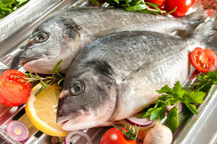 peixe e um alimento com baixa caloria para perder peso | Dicas de Saúde peixe e um alimento com baixa caloria para perder peso