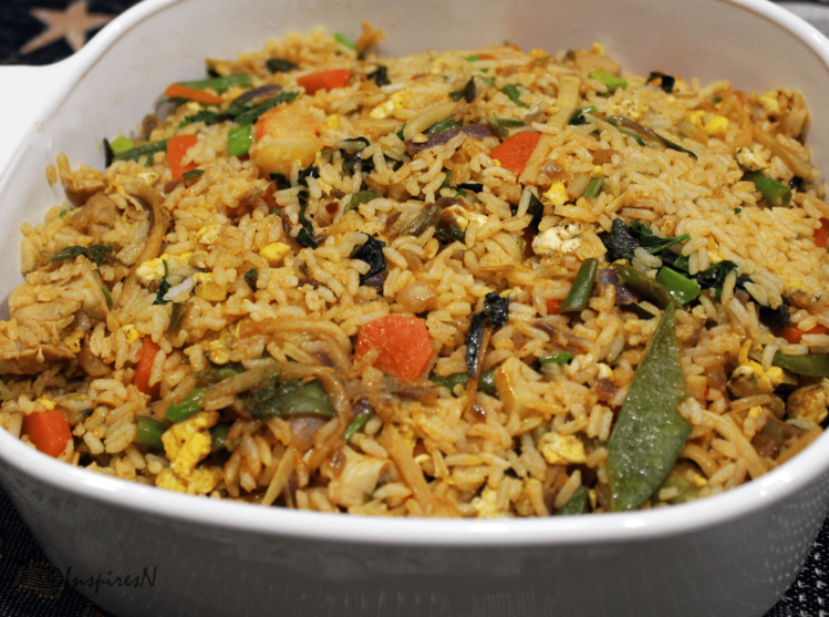 arroz frito com manjericao tailandes arroz frito com manjericao tailandes