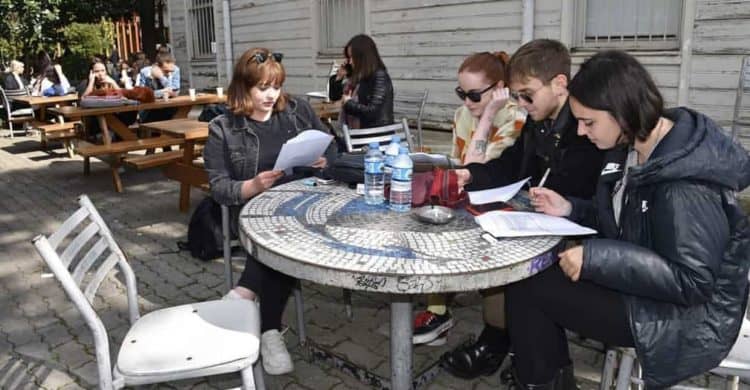 Marmara MÜYYES Sınavı Soru Örnekleri – Yakın Anlam (Restatement)