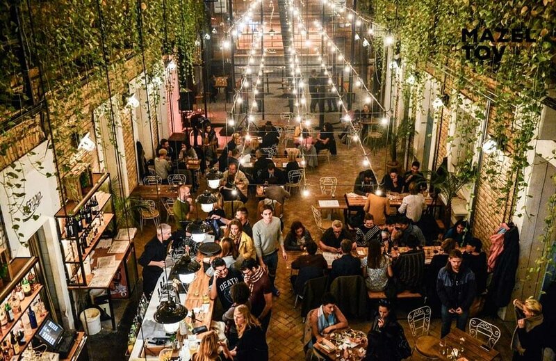 Mazel-Tov-Budapest-restaurant_1