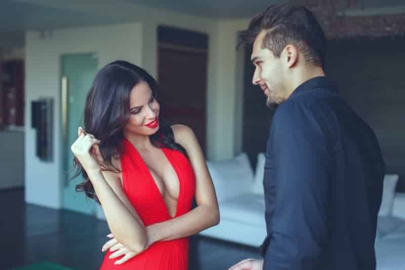 What to Do If She’s Going Cold On You… 3 EASY Tricks To Turn Her Around