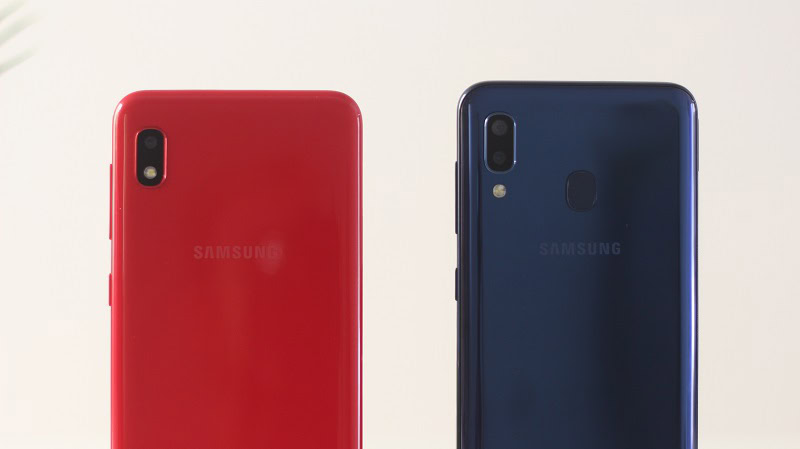 Samsung Galaxy A10 vs A20
