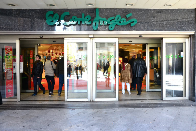 Dónde ir de compras en Madrid - El Corte Ingles ofrece una increíble variedad de productos que van desde ropa a juguetes pasando por electrónica o alimentación / foto: OgoTours
