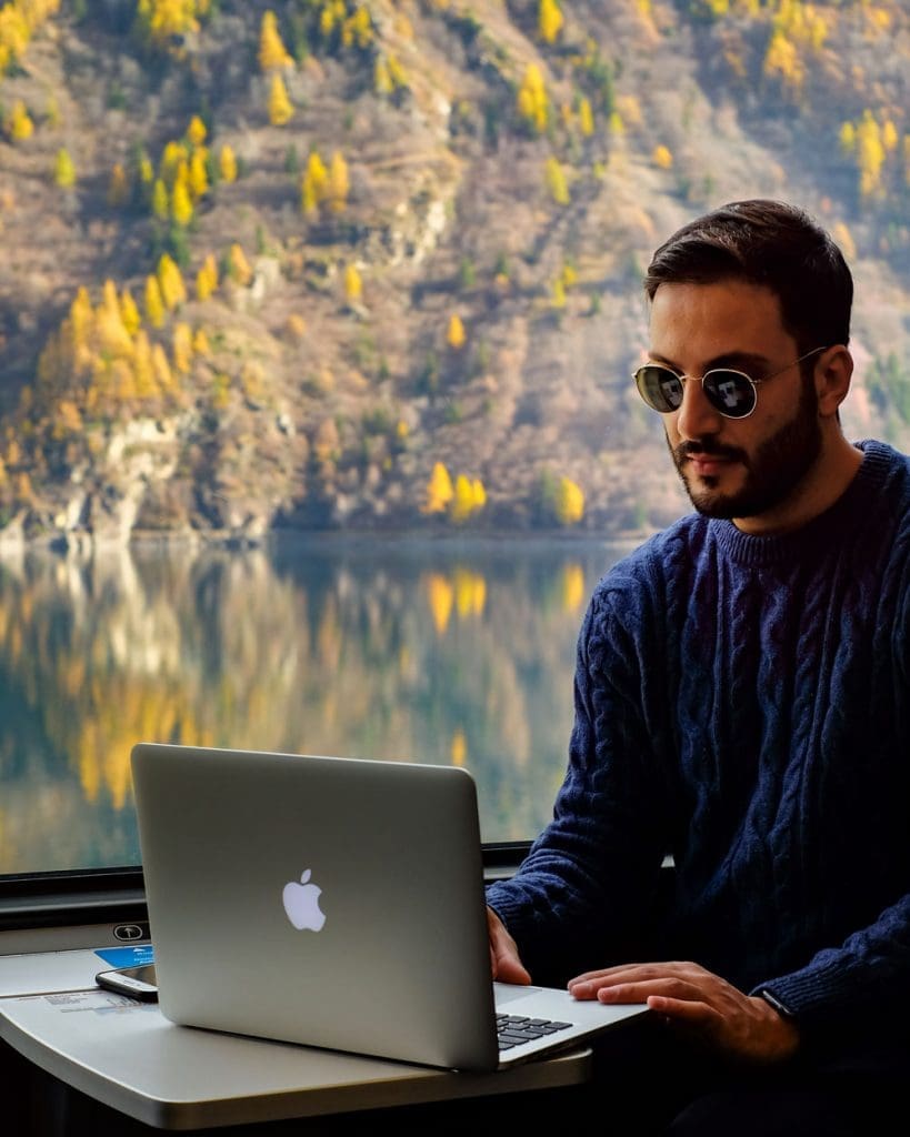 David Pinto in Valtellina sul Trenino Rosso del Bernina