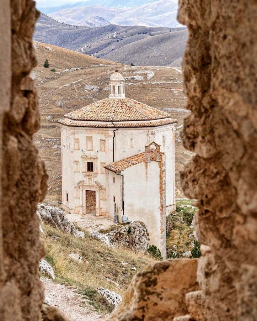 Chiesa di Santa Maria della Pietà Calascio