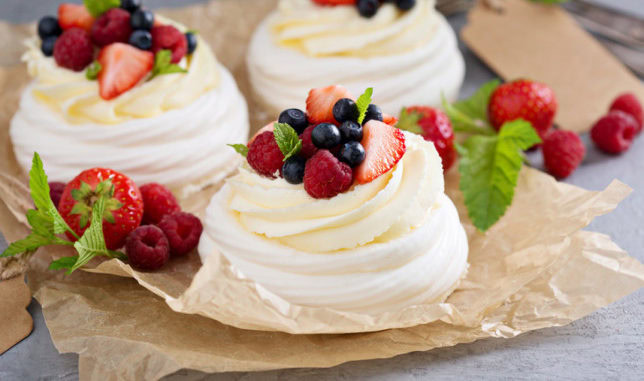 Desert Pavlova Proverennyj Recept Poshagovaya Instrukciya S Foto