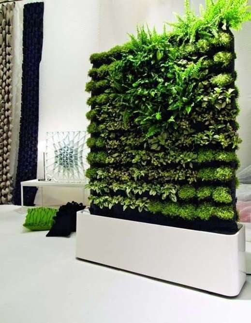 vertikal garden dengan pot plastik vertikal garden dengan pot plastik