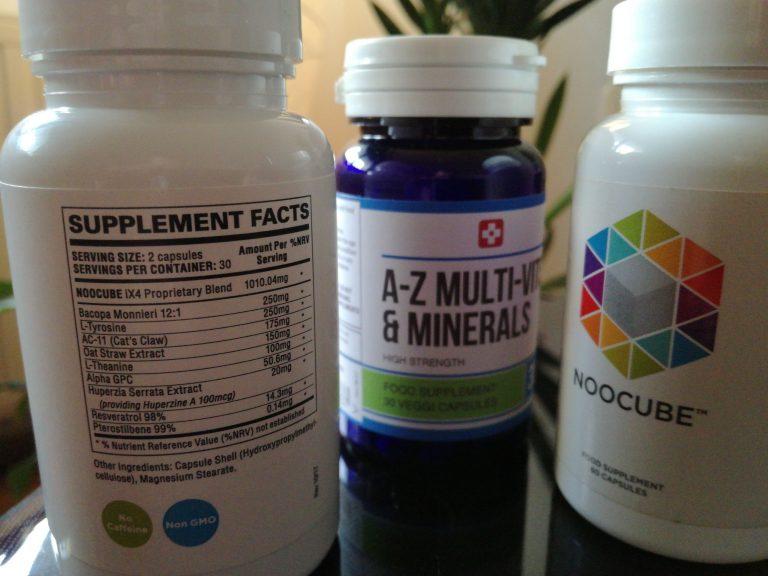 close up of NooCube bottles with A-Z multivitamin bottle in between