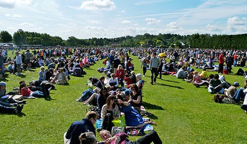The Queue at Wimbledon The Queue at Wimbledon