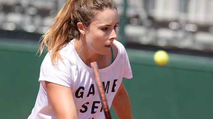 Alize Cornet v Catherine McNally live streaming and predictions Alize Cornet v Catherine McNally live streaming and predictions