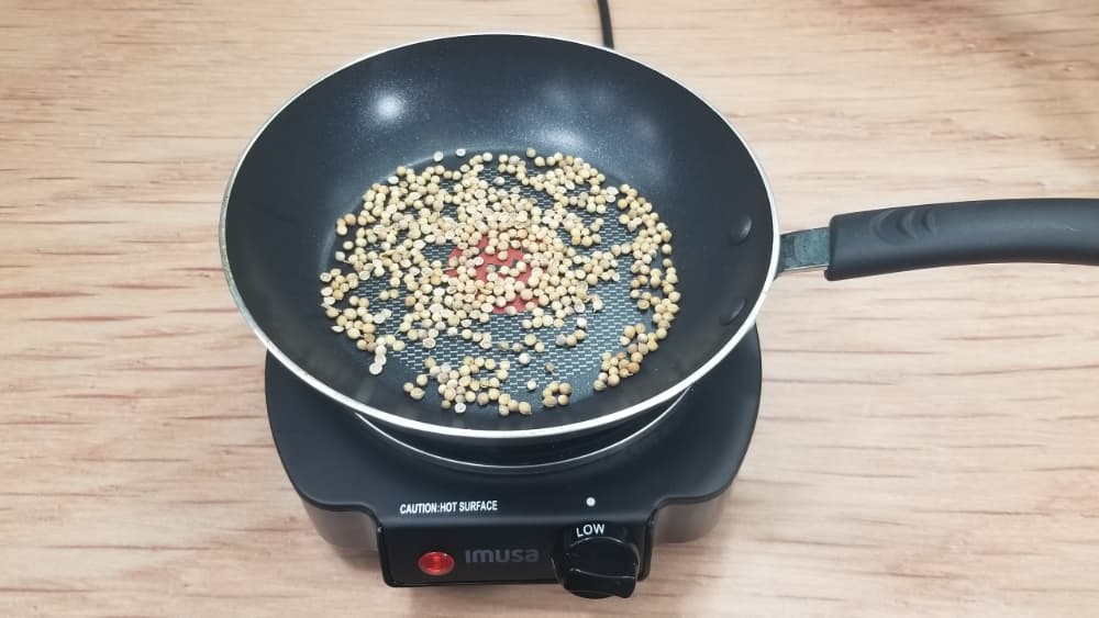 roasting coriander seeds