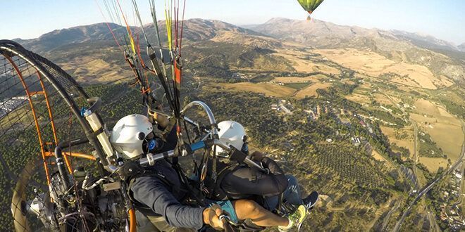 Vuelo parapente con motor en Ronda